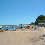 Irini And * Kávos