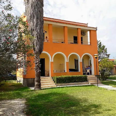 Apartment Irini And *