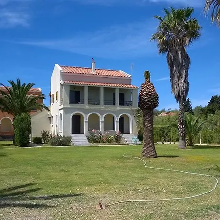 Apartment Irini And *