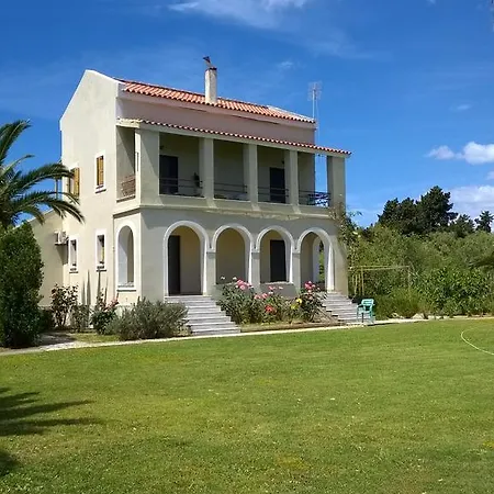 Apartmán Irini And Kávos