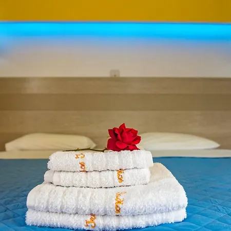 Irini And Apartmán *