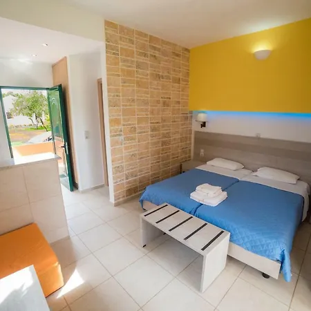 Irini And Apartamento *